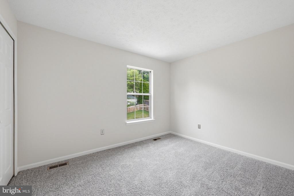 104 KAPOK CIRCLE