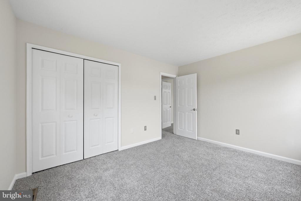 104 KAPOK CIRCLE