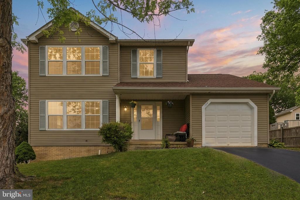 104 KAPOK CIRCLE