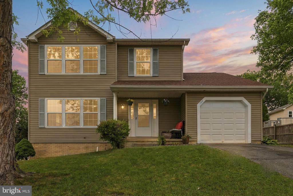 104 KAPOK CIRCLE