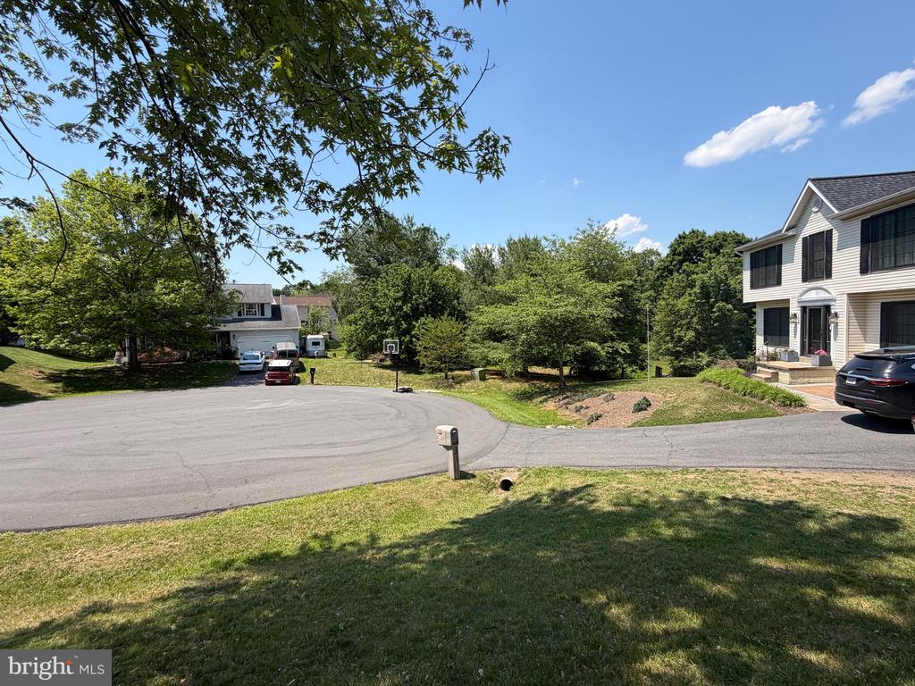 104 KAPOK CIRCLE