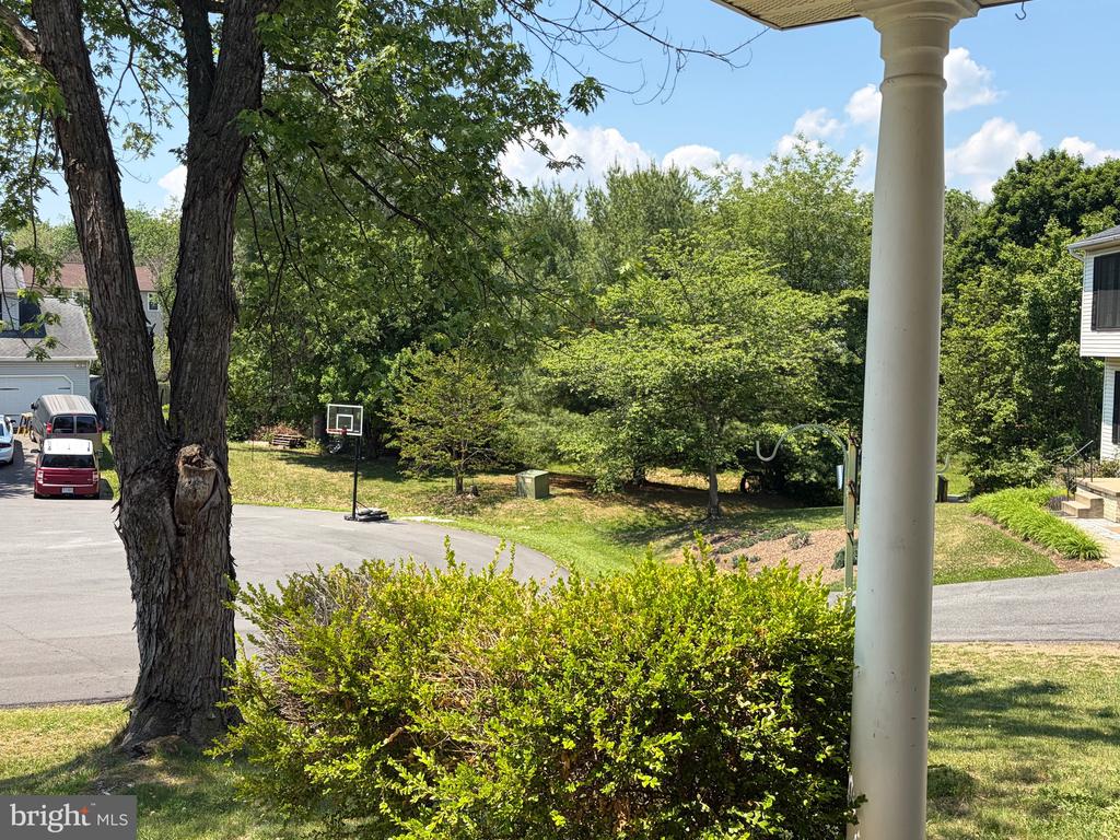 104 KAPOK CIRCLE
