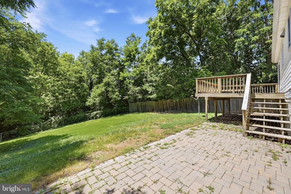 303 PEMBRIDGE DRIVE