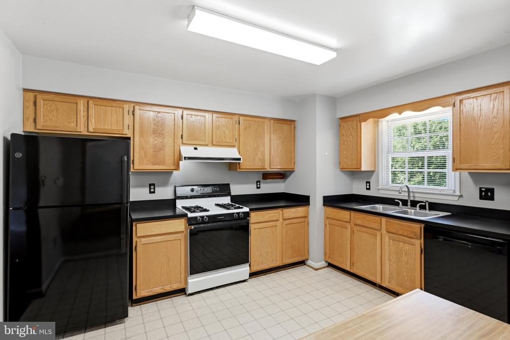 303 PEMBRIDGE DRIVE