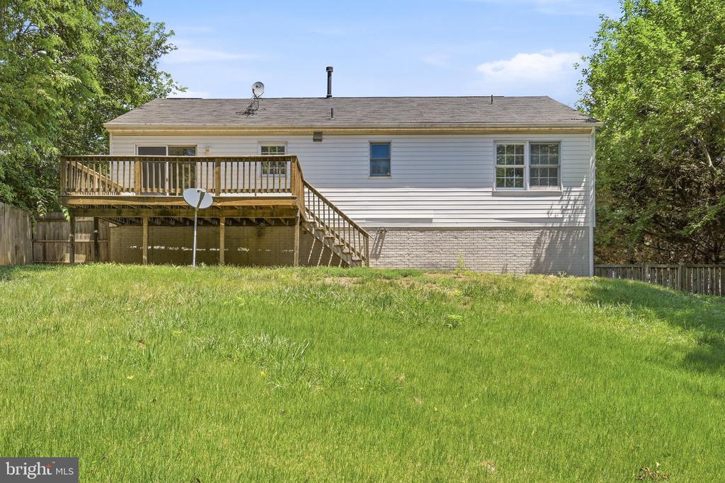303 PEMBRIDGE DRIVE