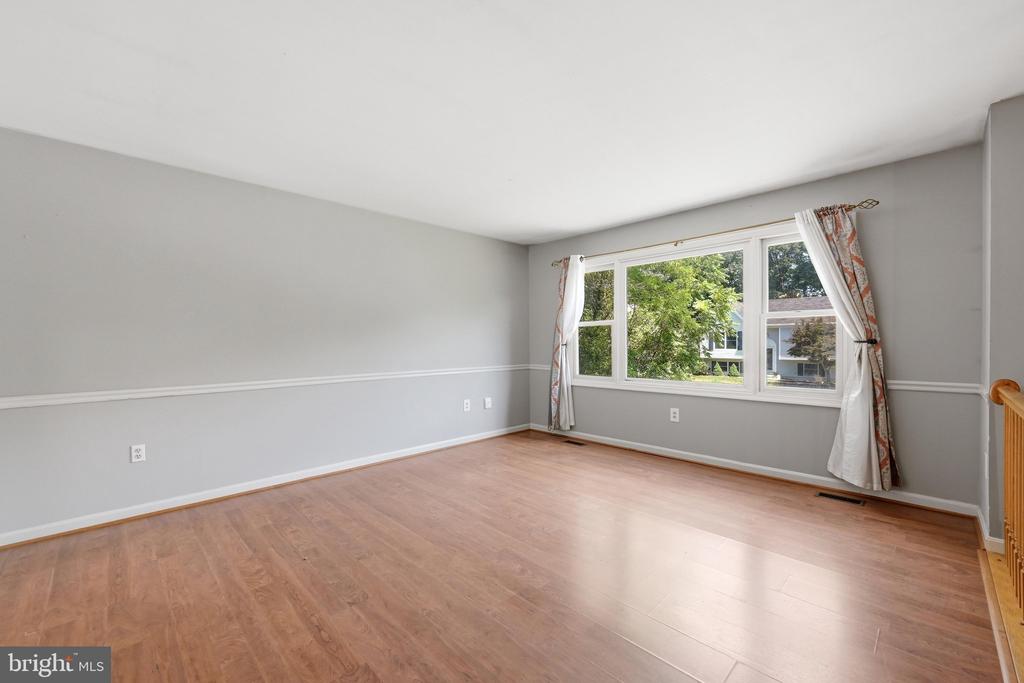 303 PEMBRIDGE DRIVE
