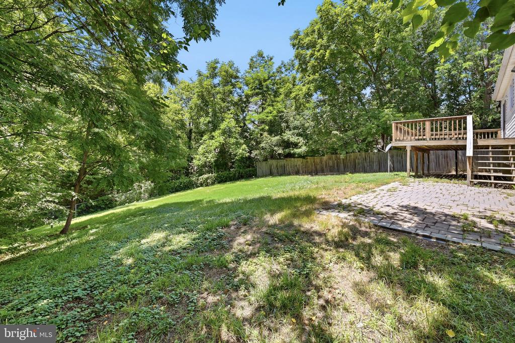 303 PEMBRIDGE DRIVE