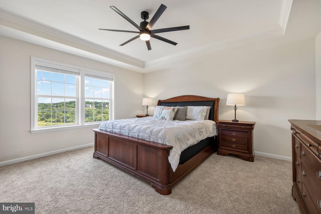 115 BRANDENBURY CT