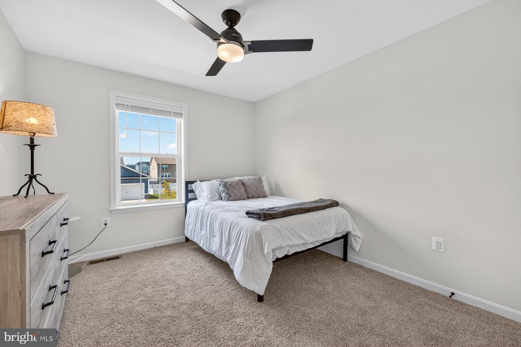 115 BRANDENBURY CT