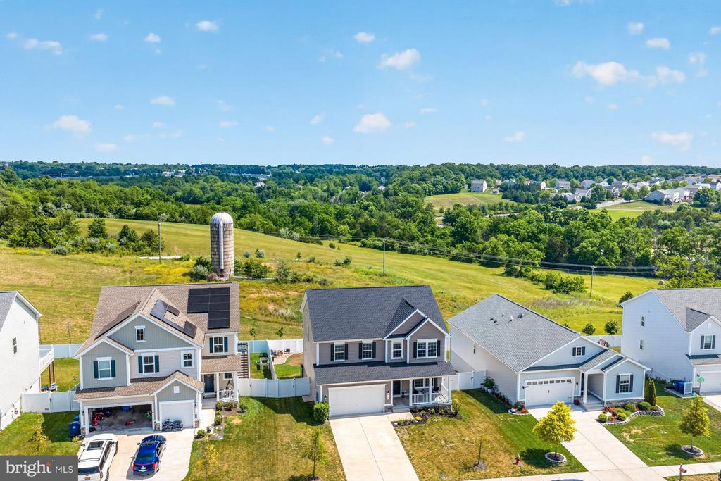 115 BRANDENBURY CT