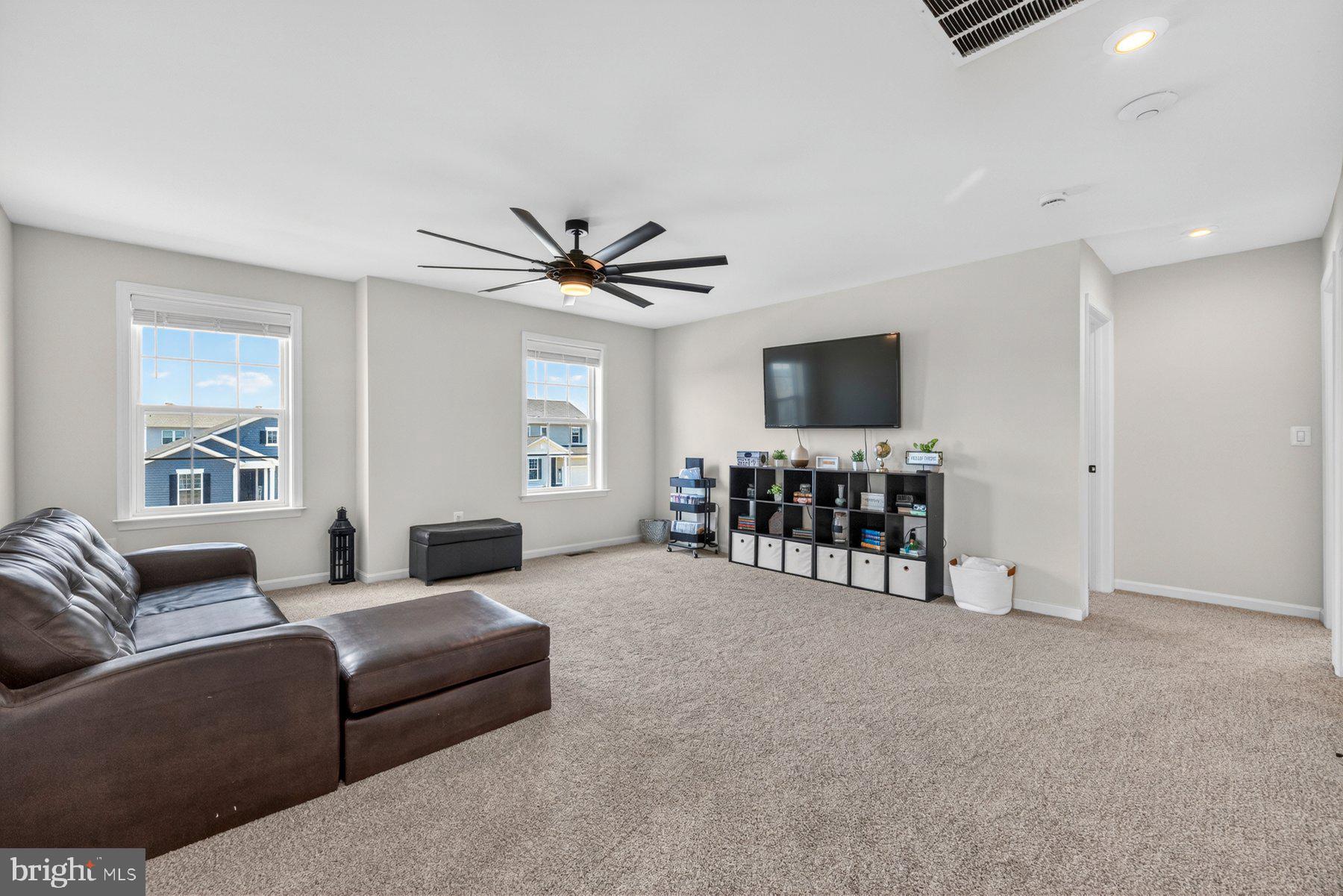115 BRANDENBURY CT