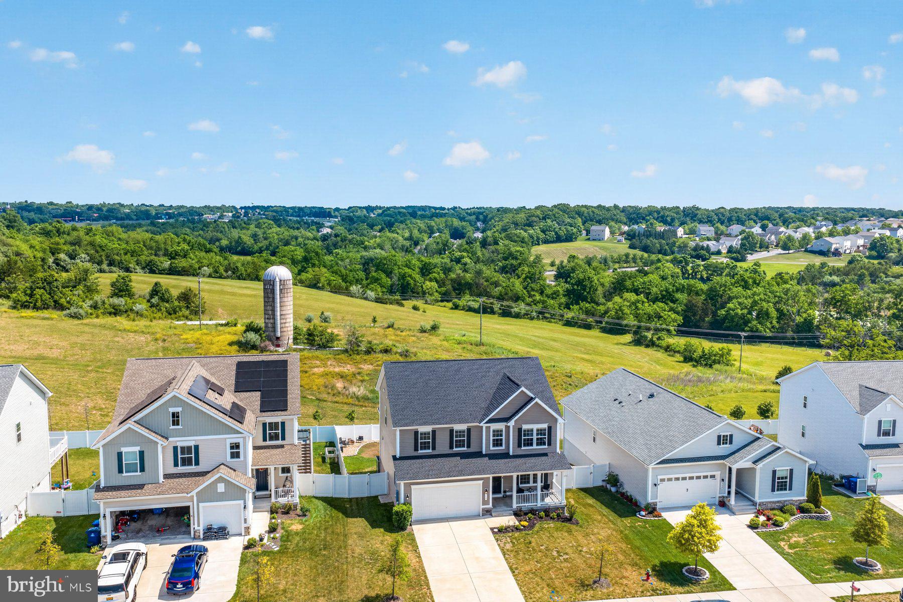 115 BRANDENBURY CT