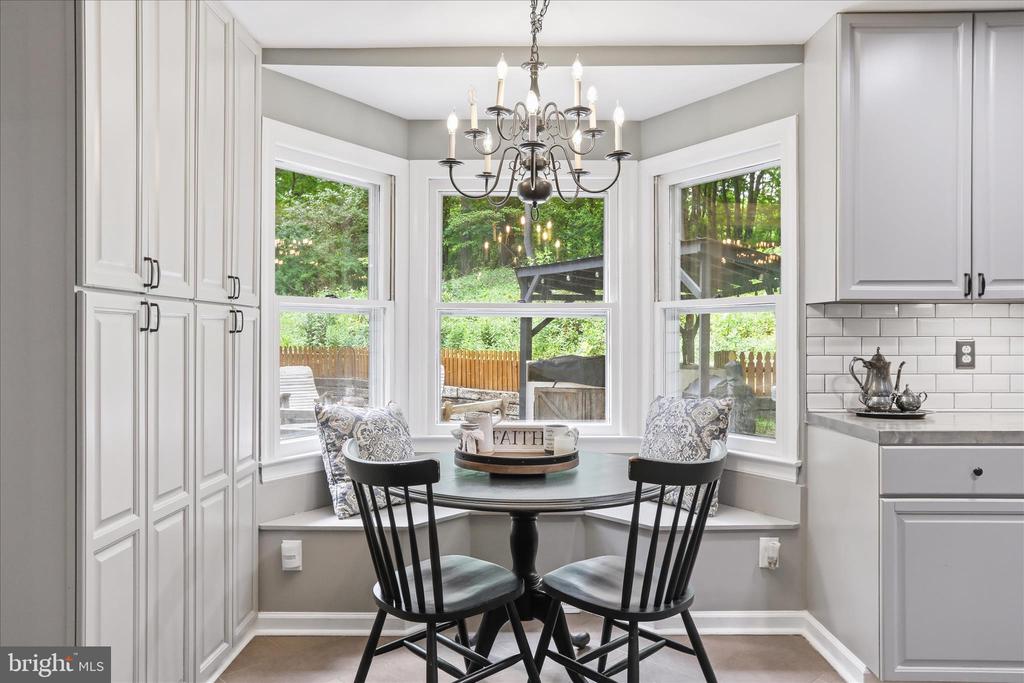 137 OLD FOREST CIRCLE