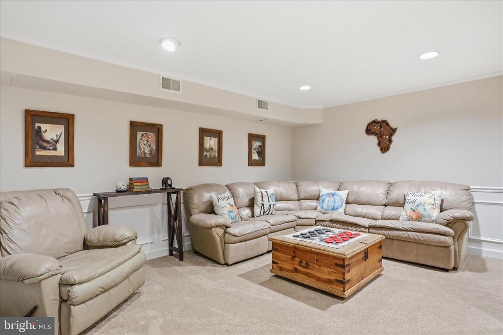 137 OLD FOREST CIRCLE