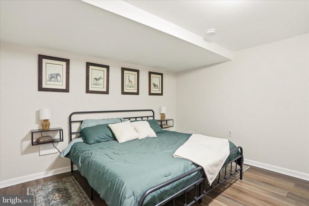 137 OLD FOREST CIRCLE