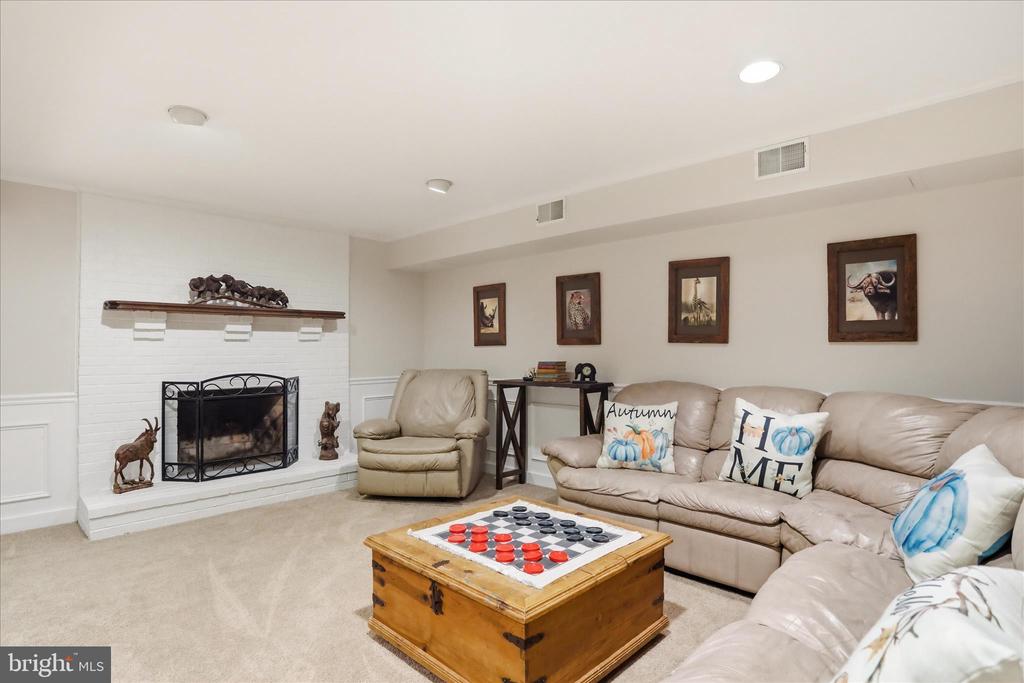 137 OLD FOREST CIRCLE