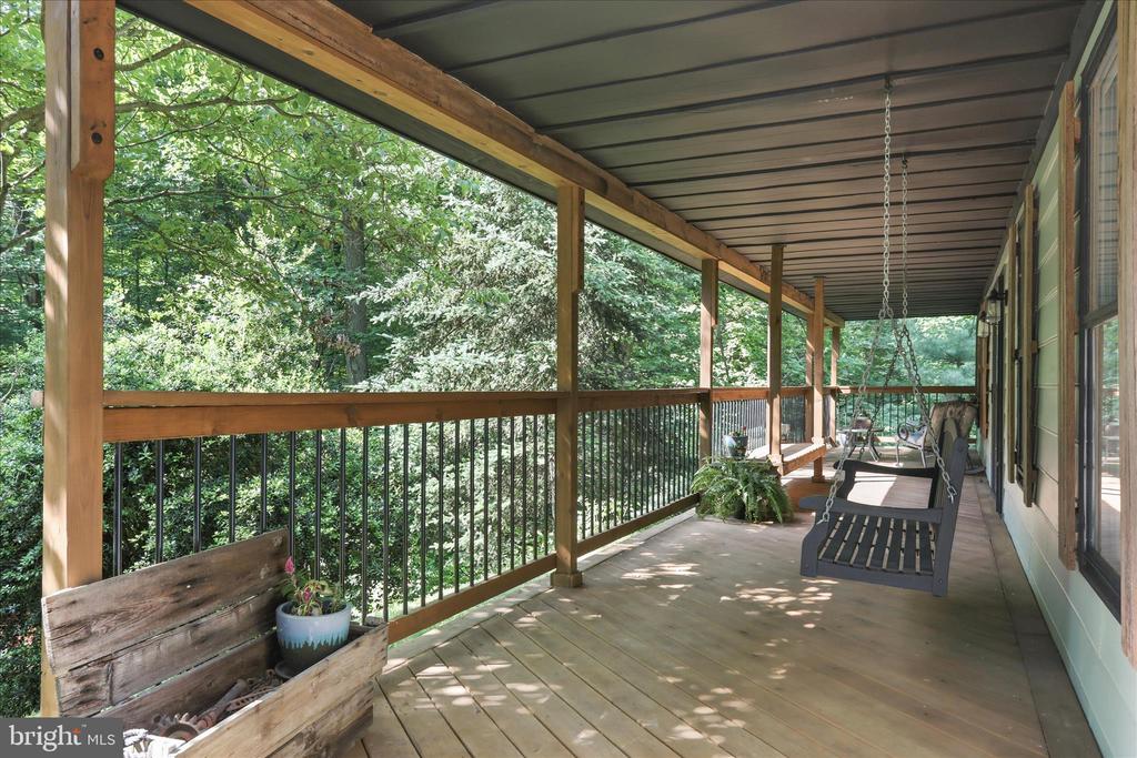 137 OLD FOREST CIRCLE