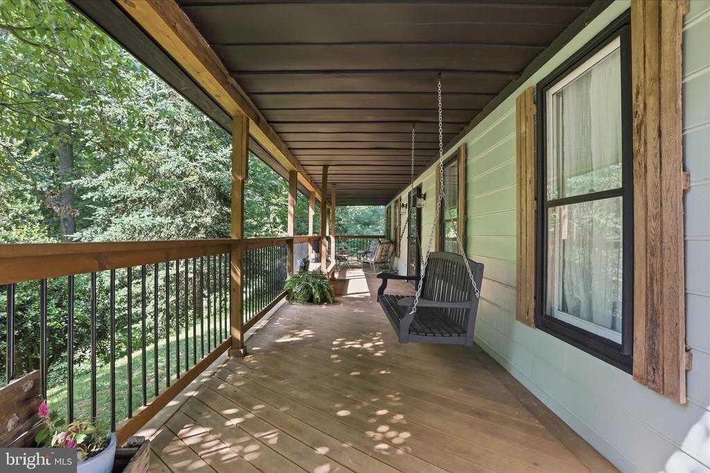 137 OLD FOREST CIRCLE