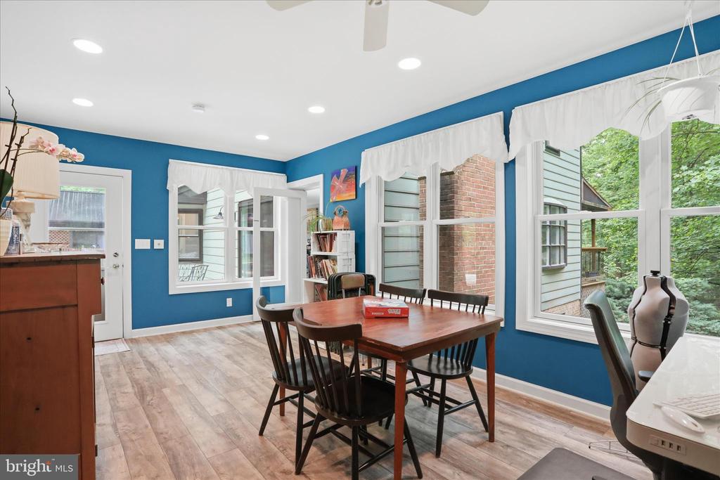 137 OLD FOREST CIRCLE
