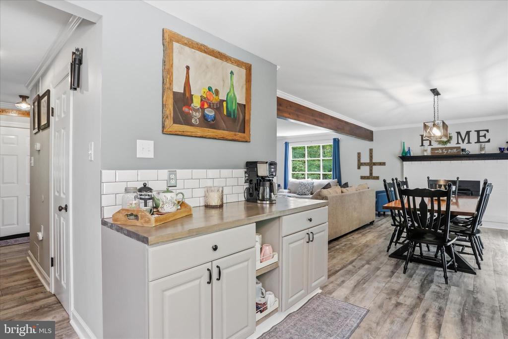 137 OLD FOREST CIRCLE