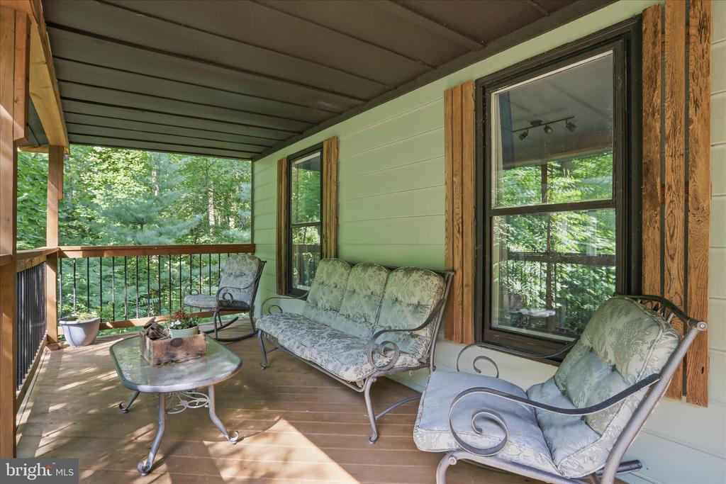 137 OLD FOREST CIRCLE