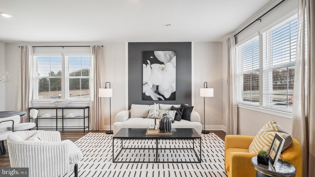 110 SIOUX LOOP