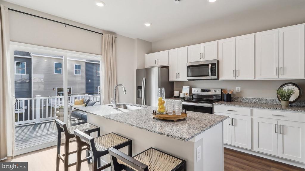 110 SIOUX LOOP