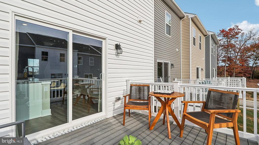 110 SIOUX LOOP