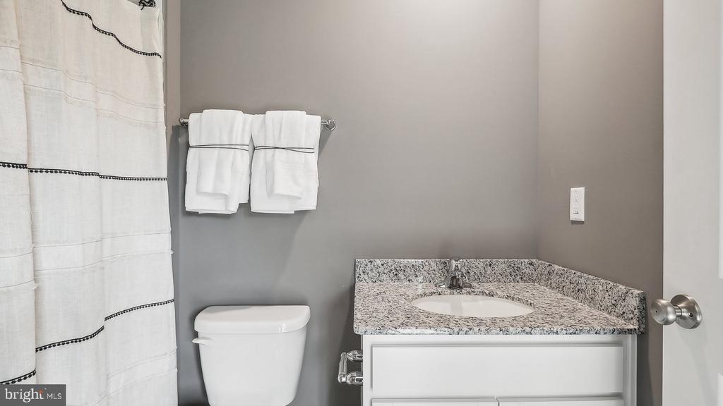 110 SIOUX LOOP