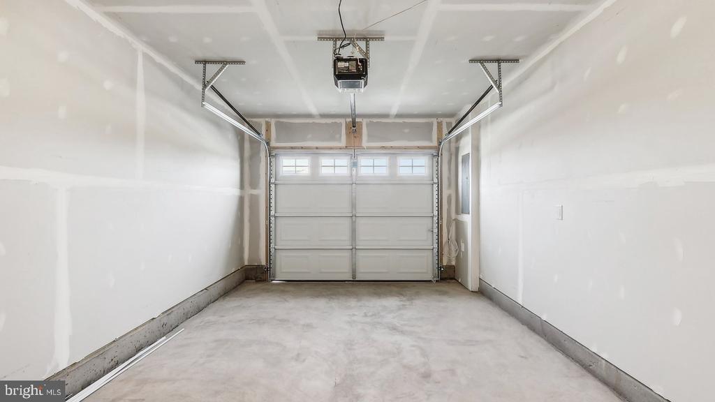 110 SIOUX LOOP