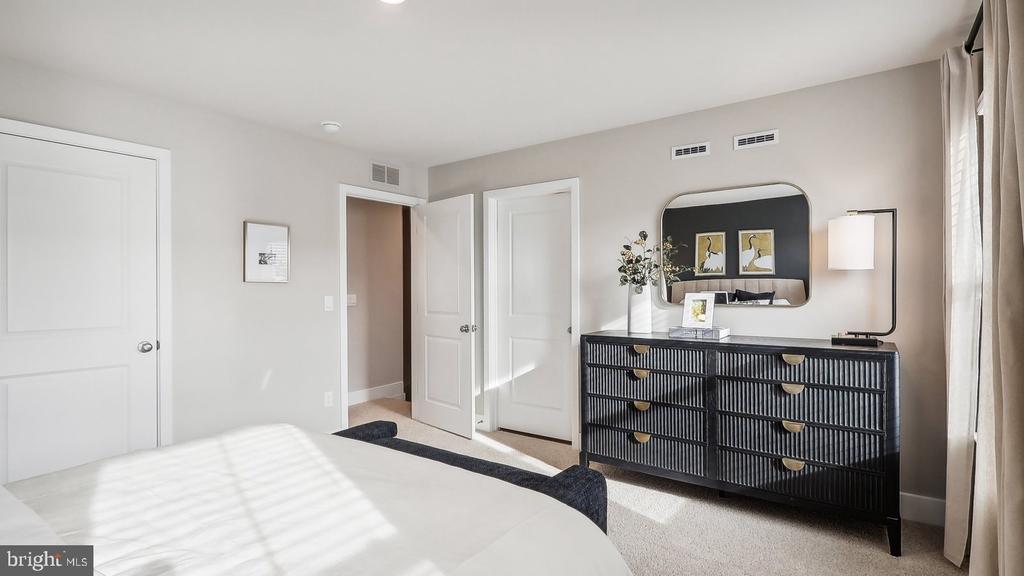 110 SIOUX LOOP