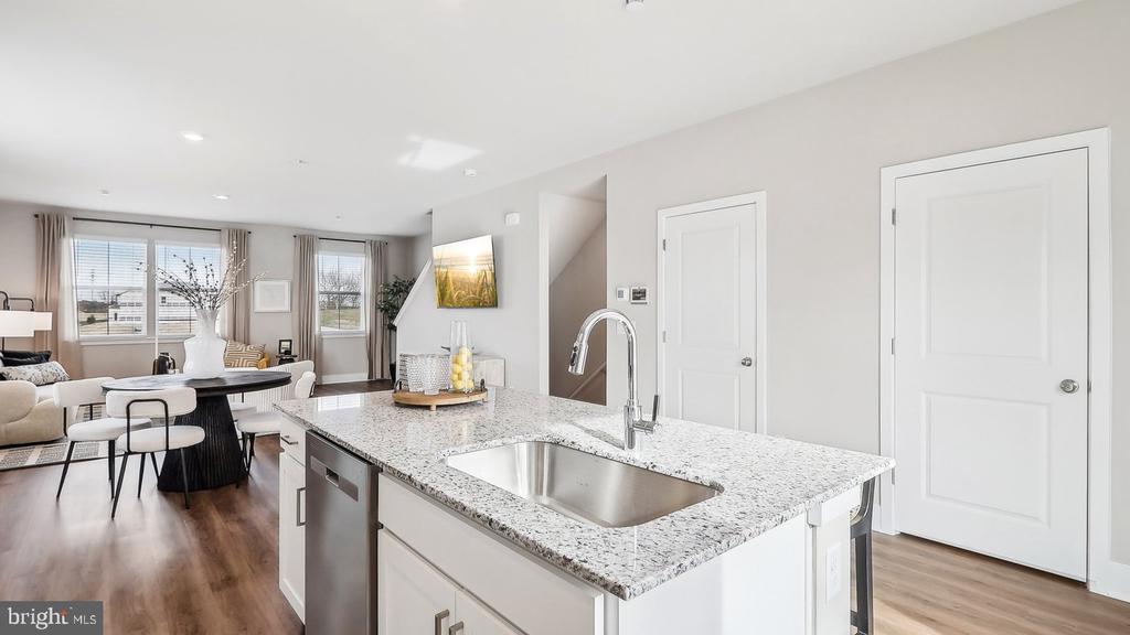 110 SIOUX LOOP