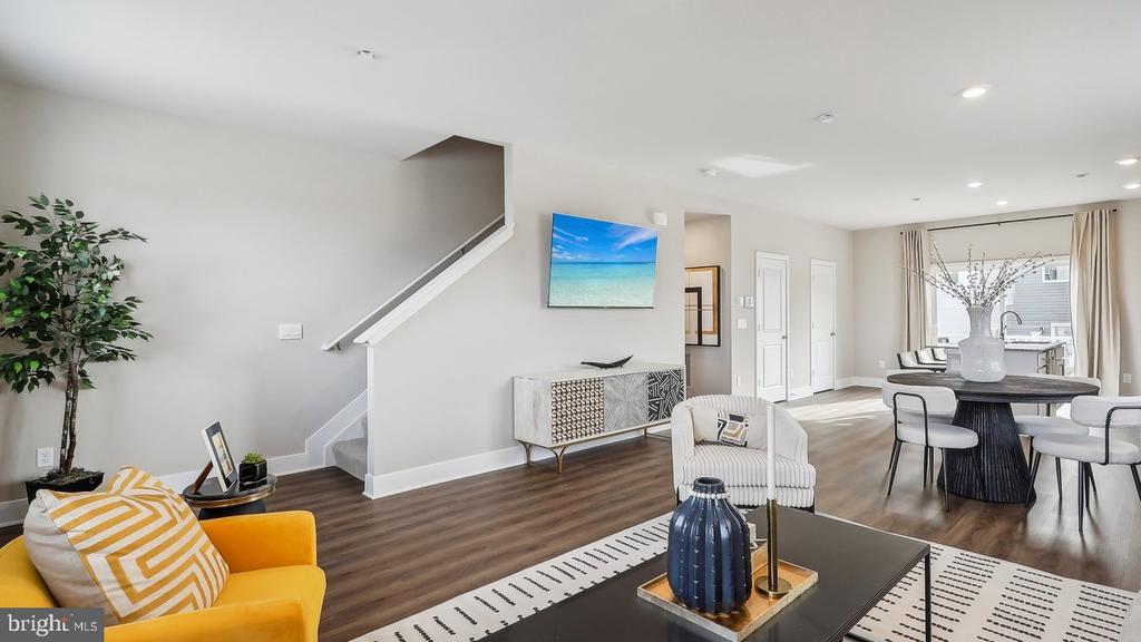 110 SIOUX LOOP