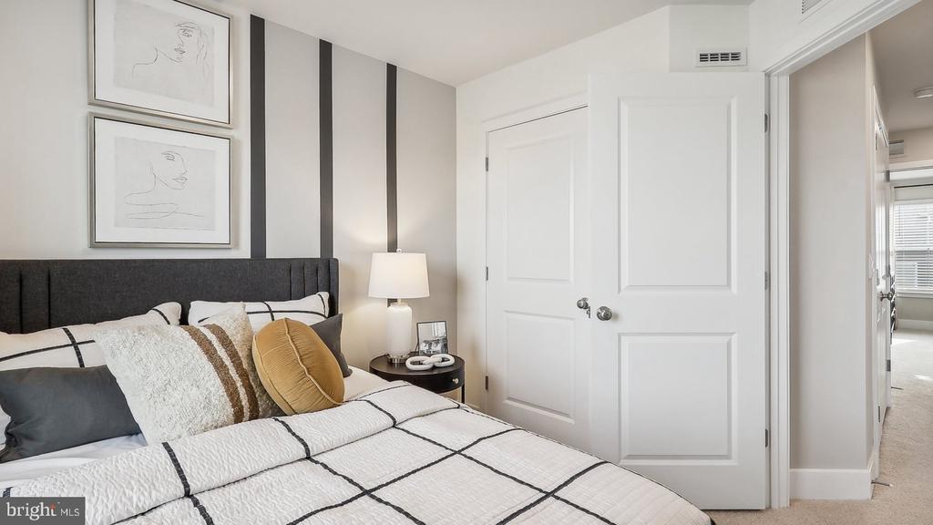 110 SIOUX LOOP