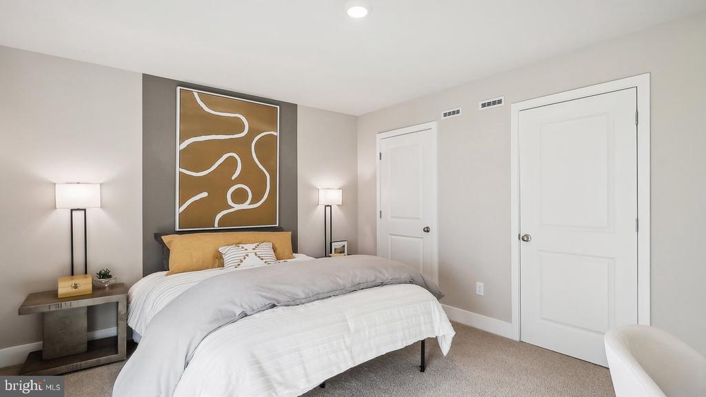 110 SIOUX LOOP