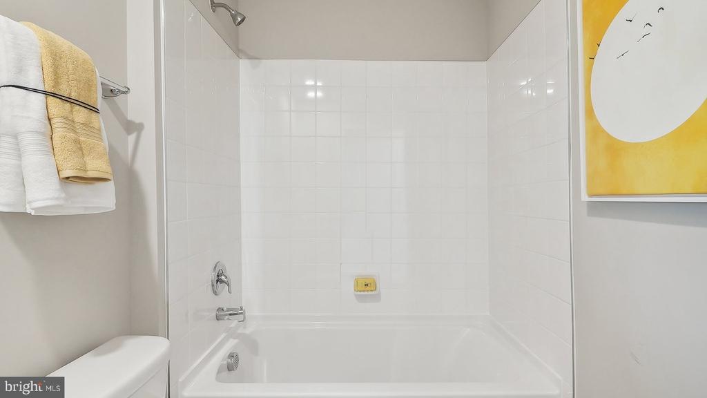 110 SIOUX LOOP