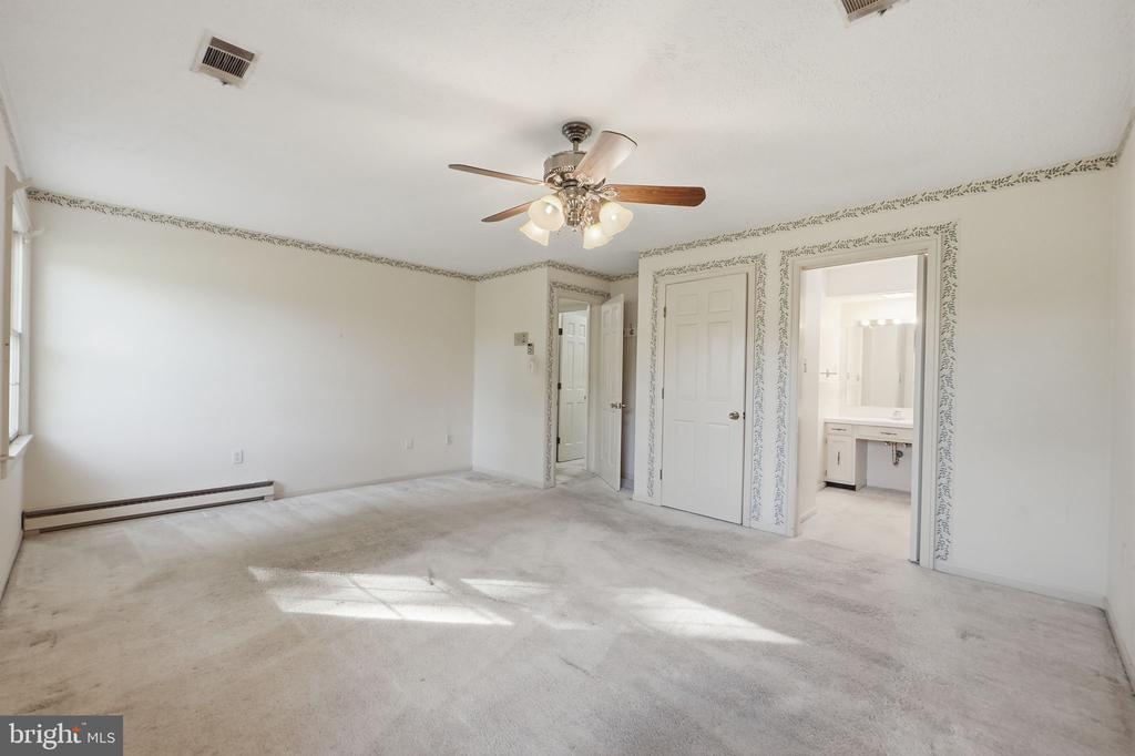 2285 JONES ROAD