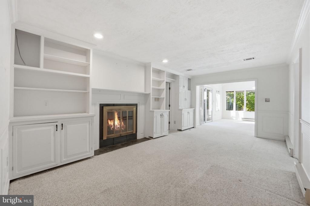 2285 JONES ROAD