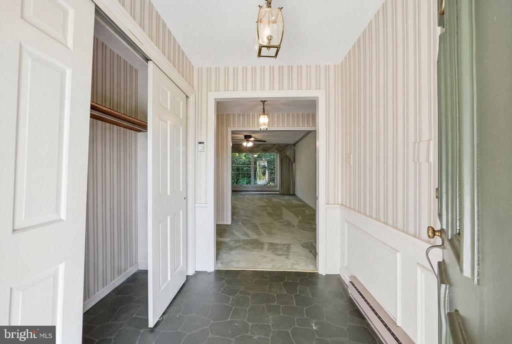 2285 JONES ROAD