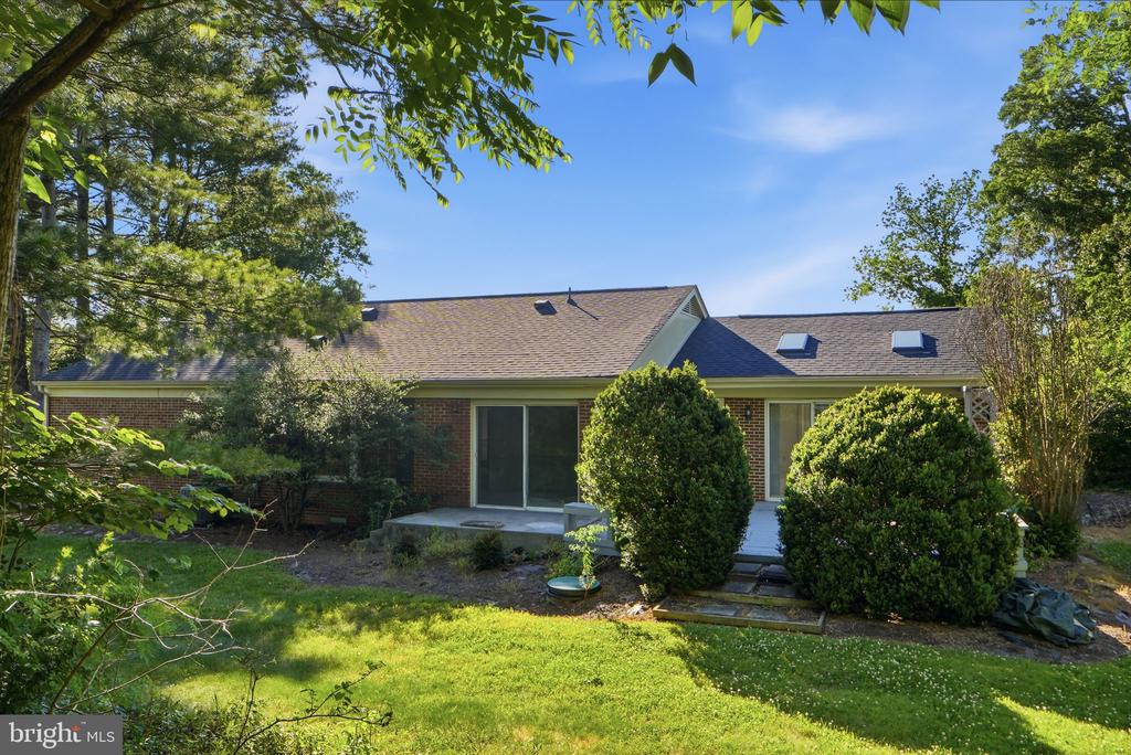 2285 JONES ROAD