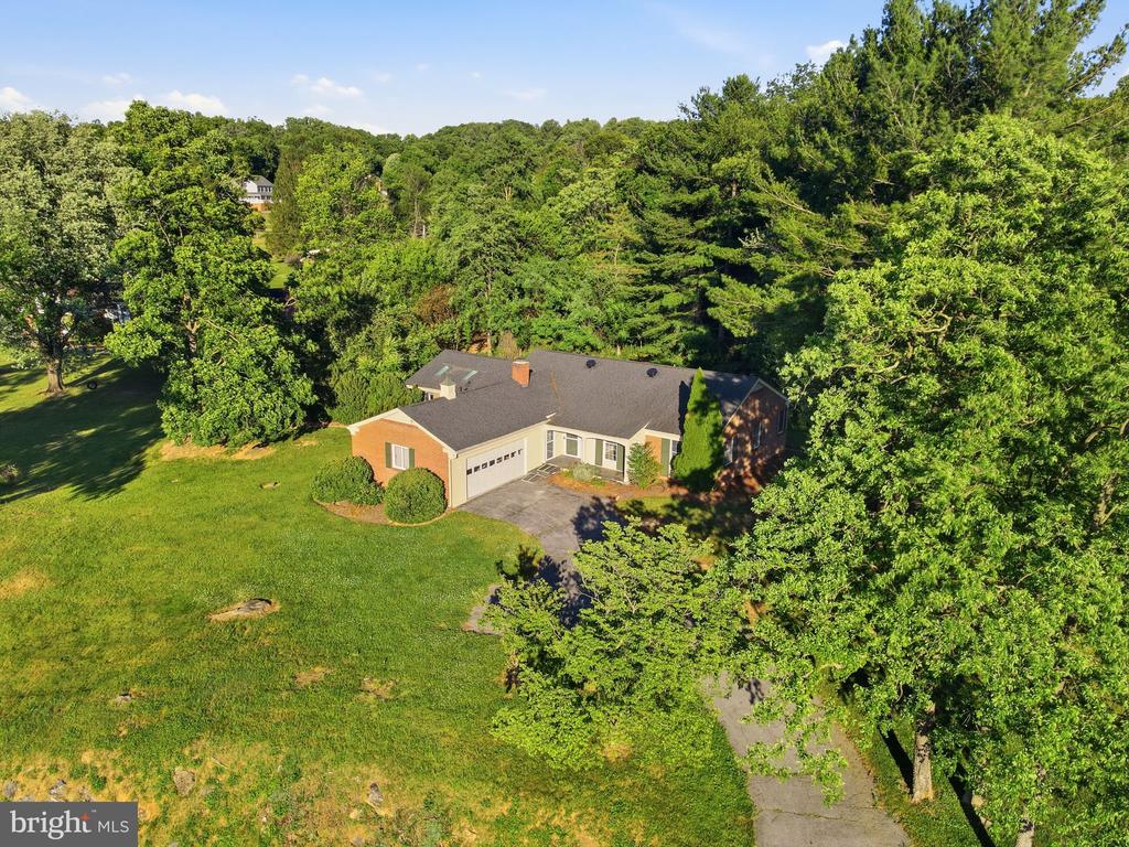 2285 JONES ROAD