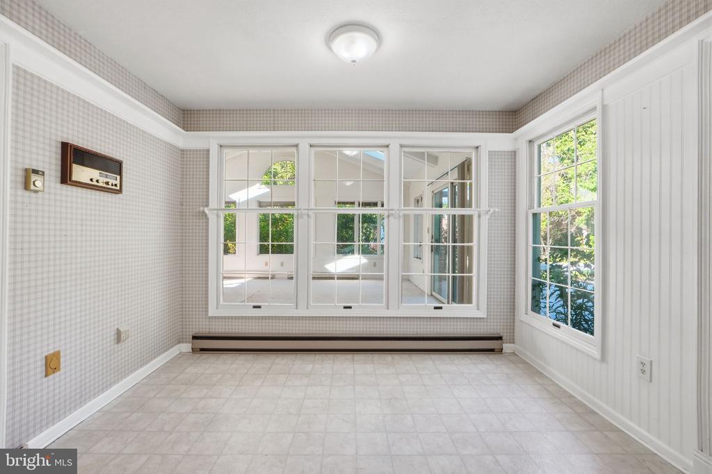 2285 JONES ROAD