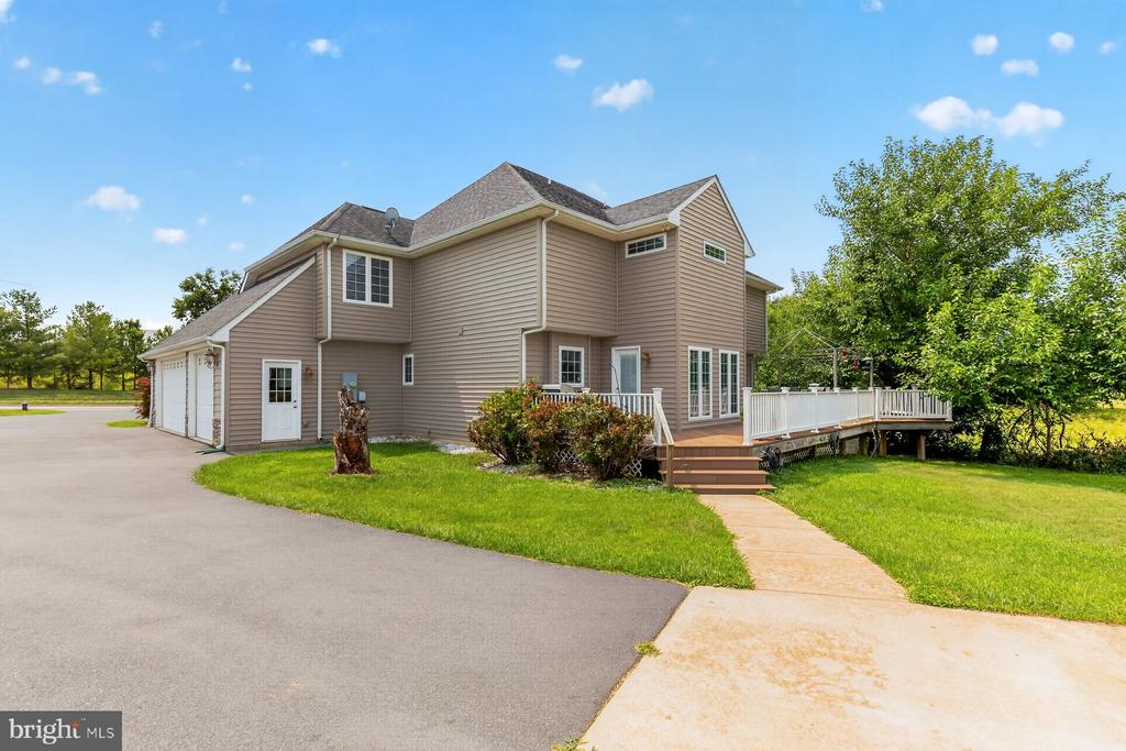 336 APPLE VALLEY ROAD