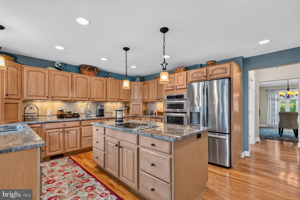 336 APPLE VALLEY ROAD
