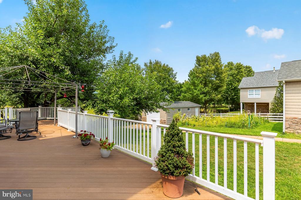 336 APPLE VALLEY ROAD