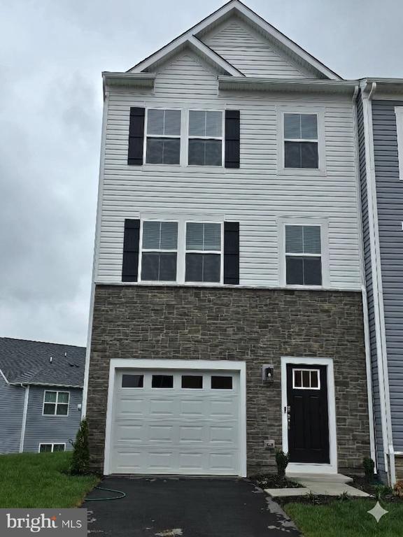 180 SIOUX LOOP Unit: LOT 67