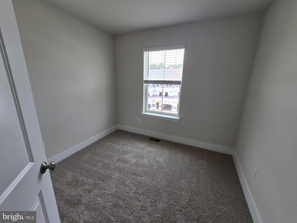 180 SIOUX LOOP Unit: LOT 67