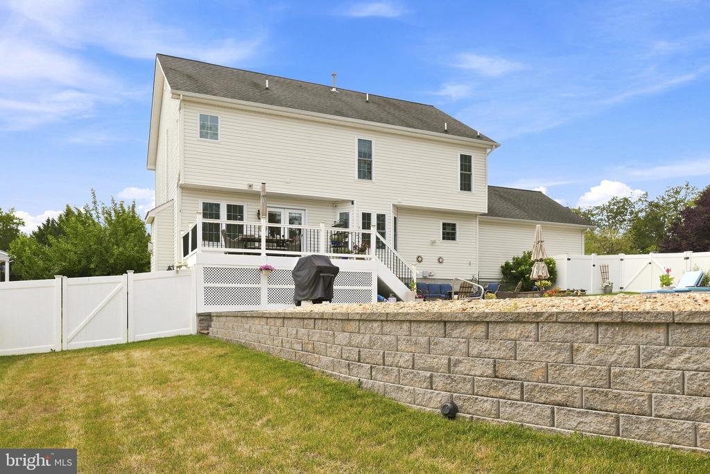107 DELL COURT