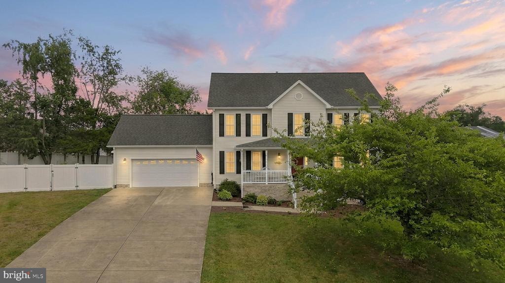 107 DELL COURT