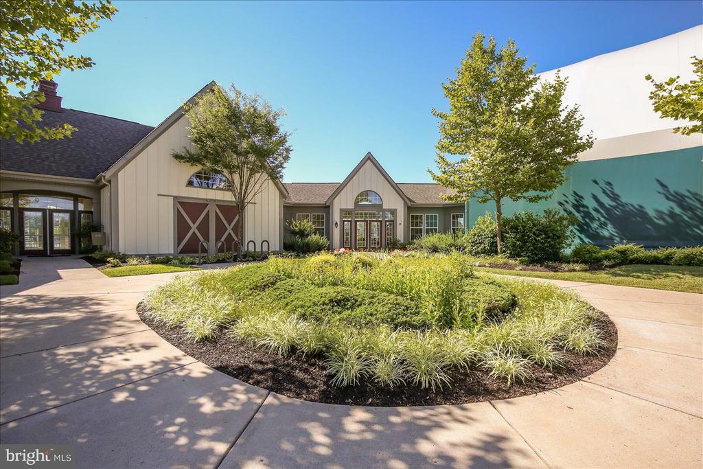 246 NORLAND KNOLL